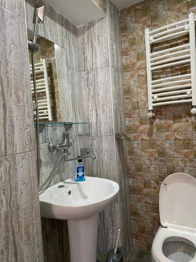 Guest House Kipiani Tbilisi Ngoại thất bức ảnh