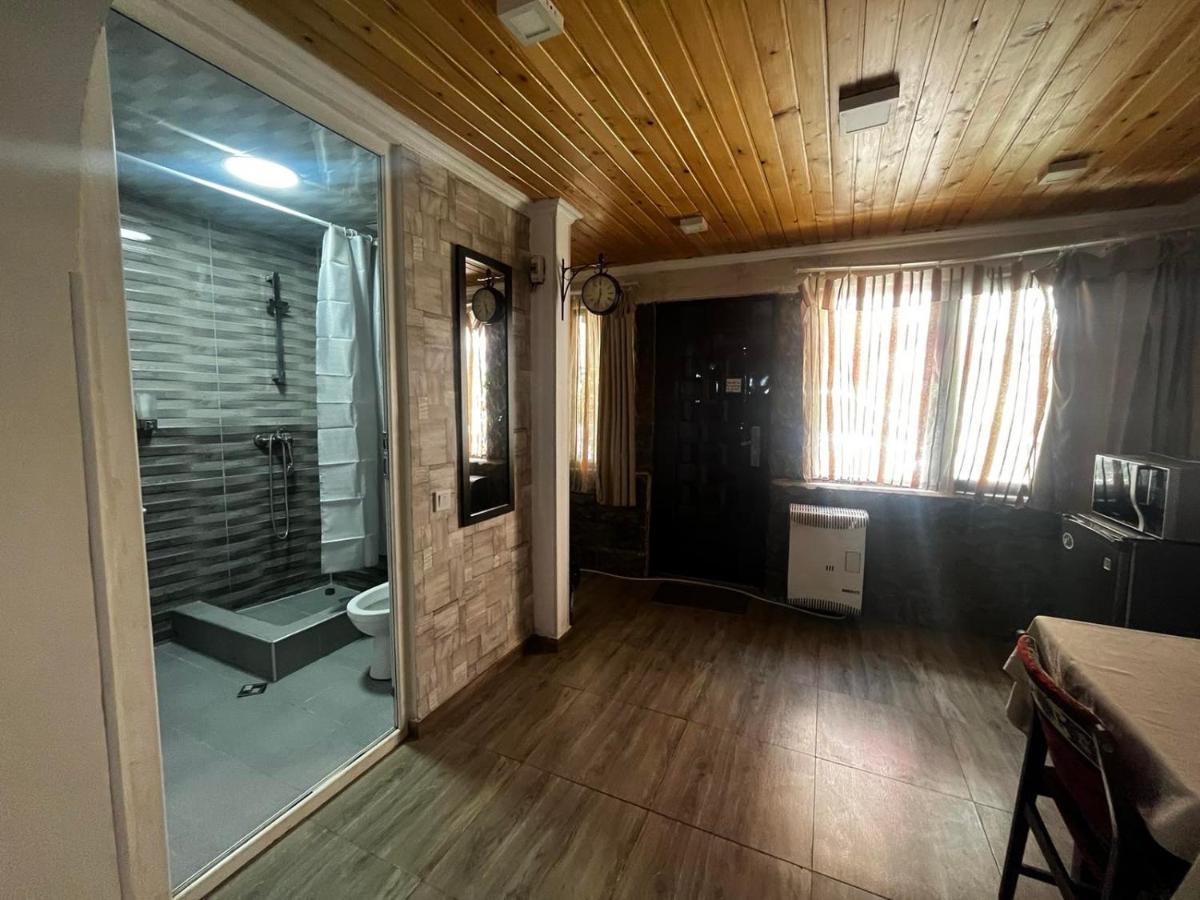 Guest House Kipiani Tbilisi Ngoại thất bức ảnh